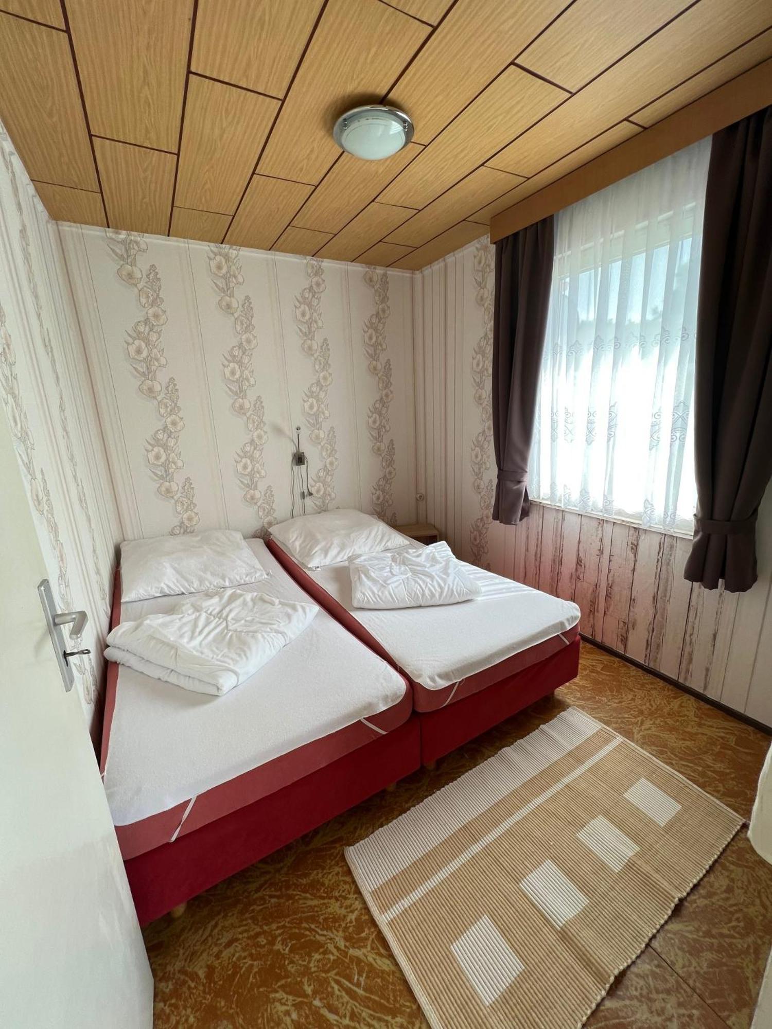 Ferien-Bungalow Im Seebad Ueckermuendeot Bellin Exterior photo